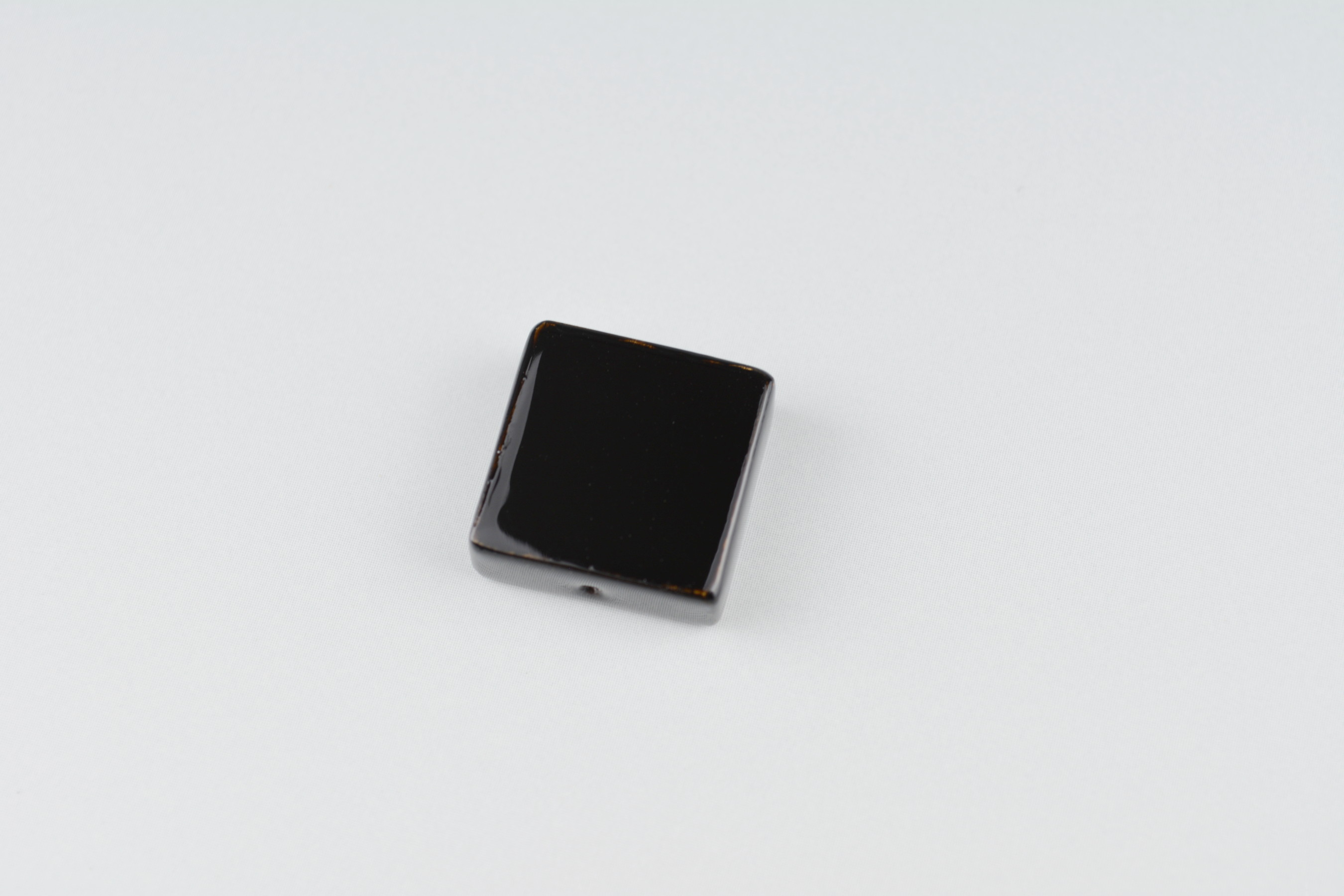 しおやす　漆　パーツ　角厚15ｘ15ｘ6ｍｍの画像