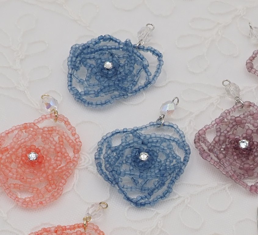 すくも藍キット　「ローズガーデン」　ピアスの画像