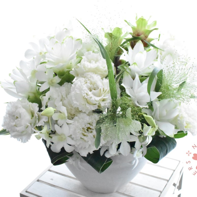 お悔やみ＊生花アレンジ 10000～　金額指定可能の画像