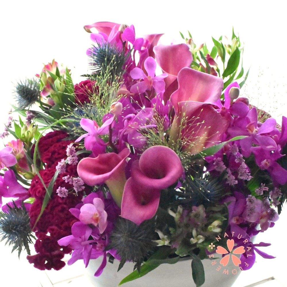 季節のお花をたっぷりと＊生花【お任せ】アレンジ 15000の画像