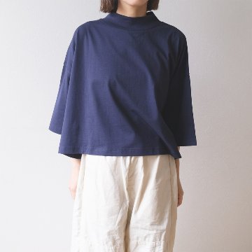 幅広ハイネックの画像