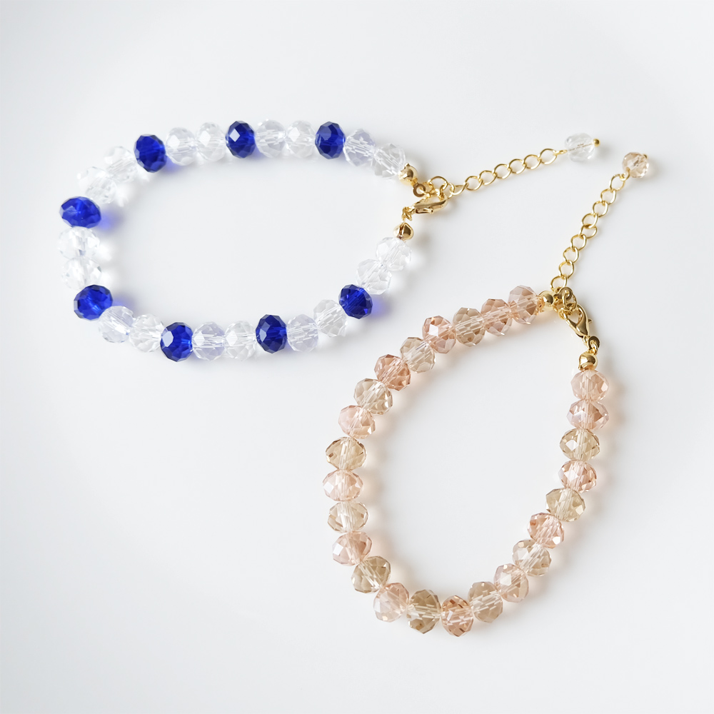 そろばんカットビーズのボリューム感あるブレスレットの画像