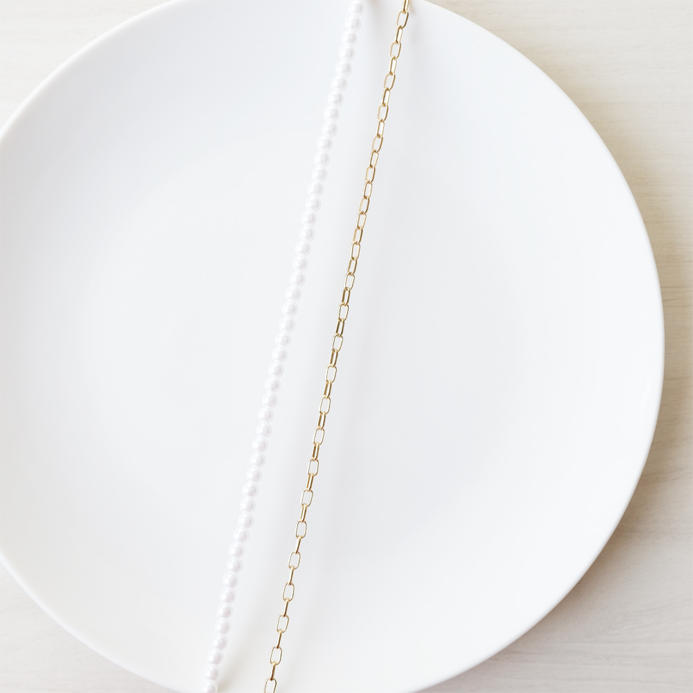 パールとチェーンのロングネックレスの画像