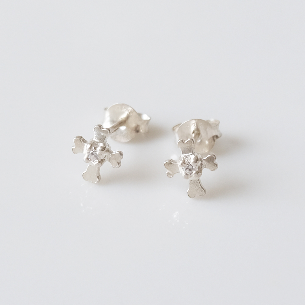 クロスモチーフピアスの画像