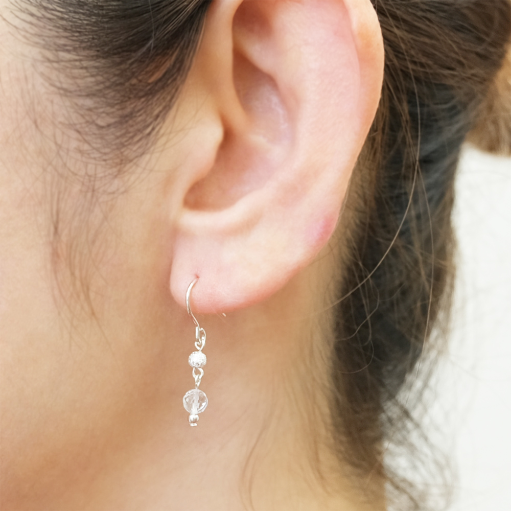 グリーンアメジストにスターダストのボールをセットしたSILVER925ピアスの画像