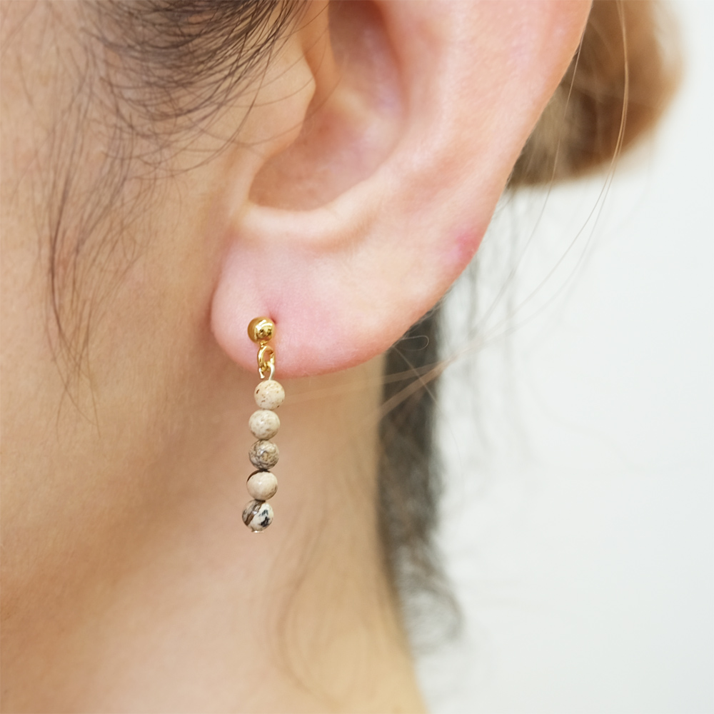 ピクチャージャスパーグラデーションがきれいなピアスの画像