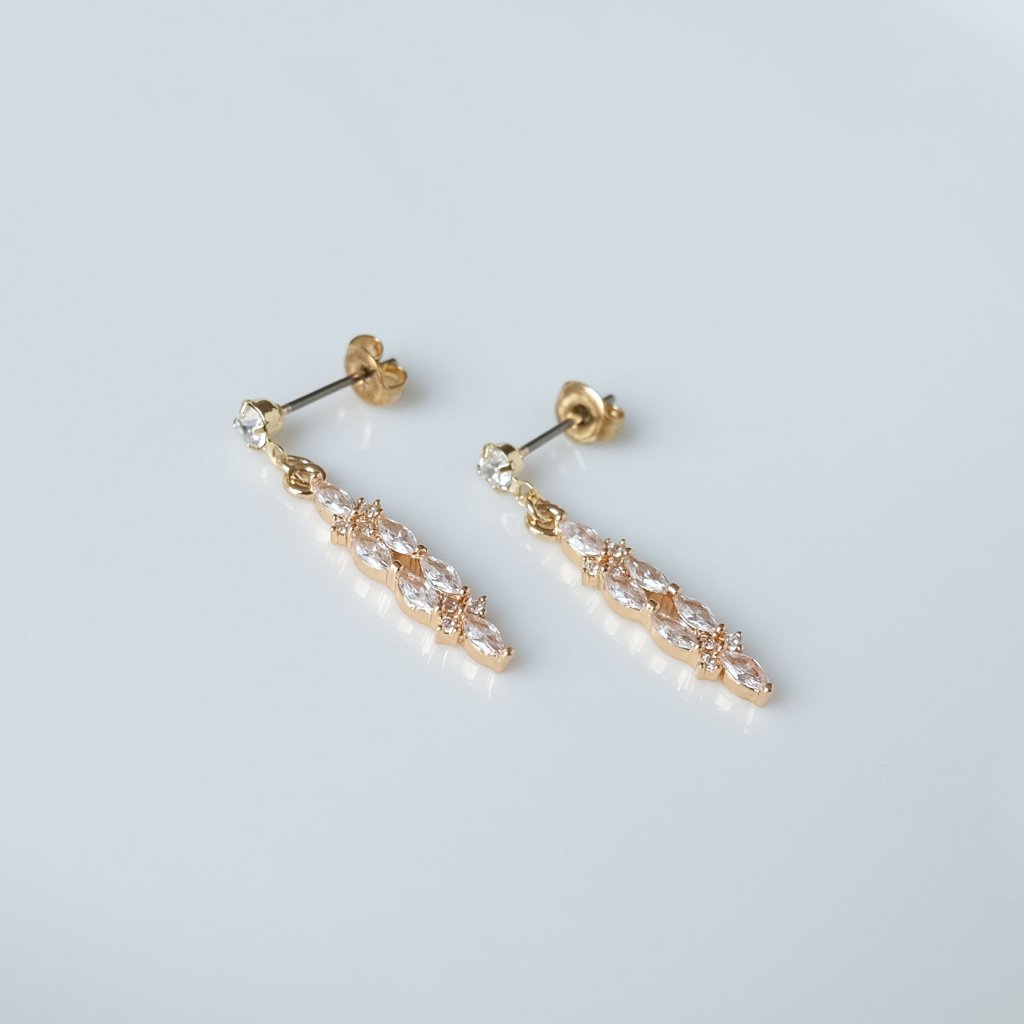 ホースアイのスティックチャームピアスの画像