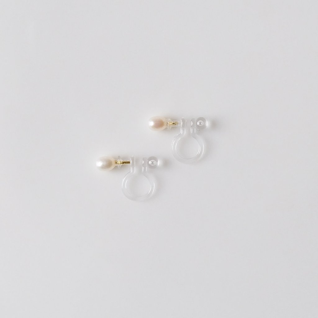 淡水パールが可愛いシリコンイヤリングの画像