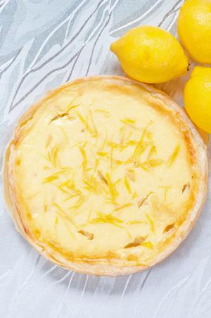 洋梨とレモンのパイの画像
