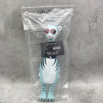 BRONX BROTHERS トラの画像
