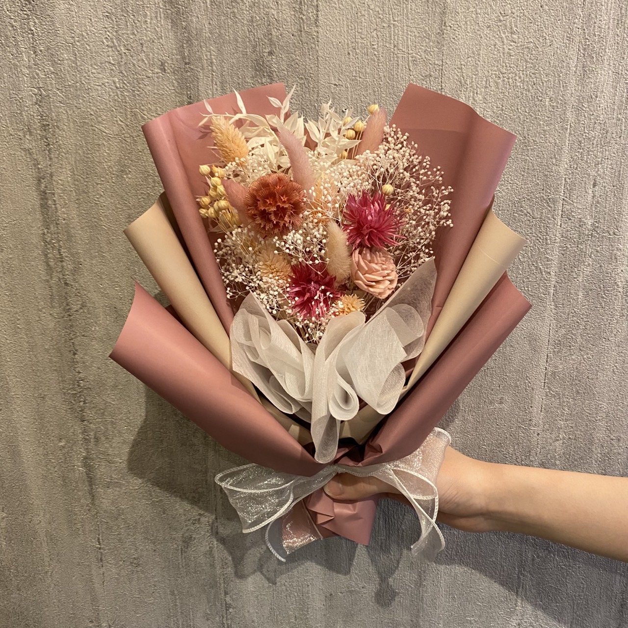 ドライフラワーおまかせ花束 Mサイズ ピンク系の画像