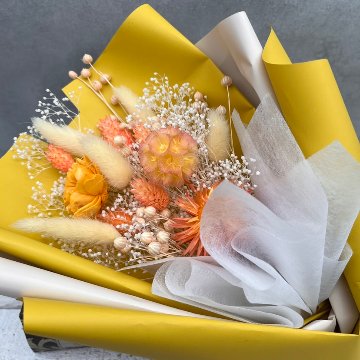 ドライフラワーおまかせ花束 Mサイズ オレンジ系の画像