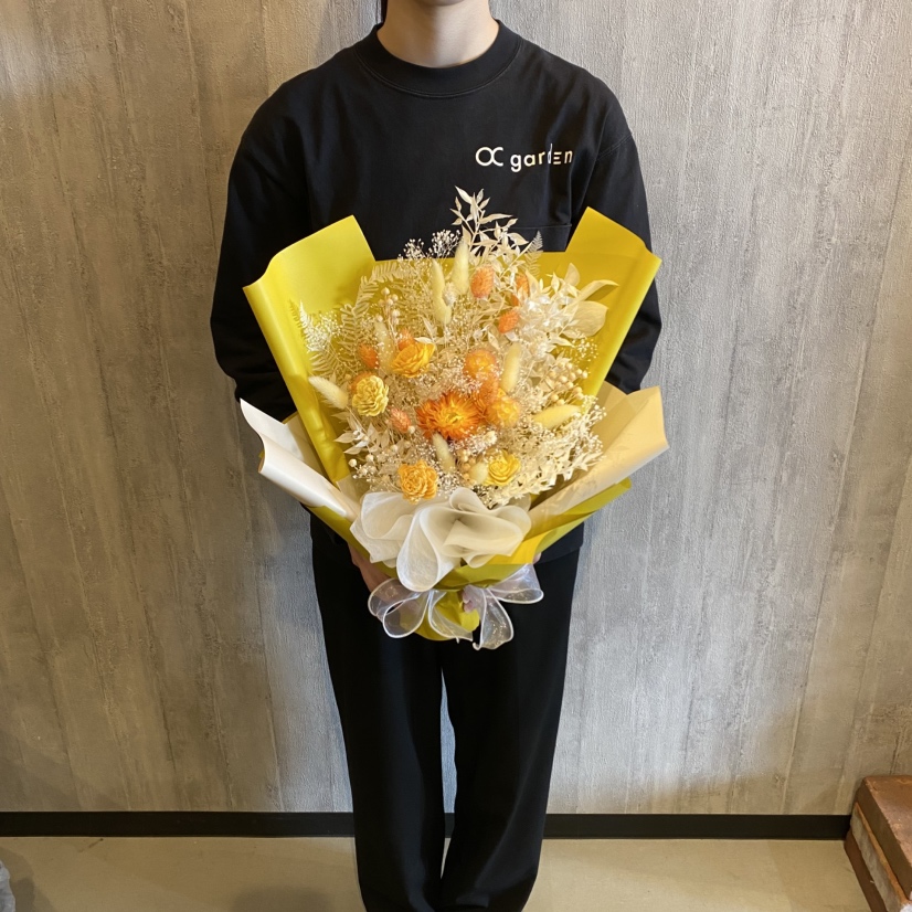 ドライフラワーおまかせ花束 Lサイズ オレンジ系の画像