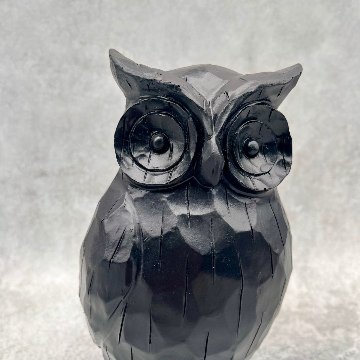 BLACK ANIMAL フクロウの画像