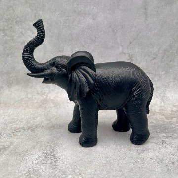 BLACK ANIMAL ゾウの画像