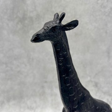 BLACK ANIMAL キリンの画像