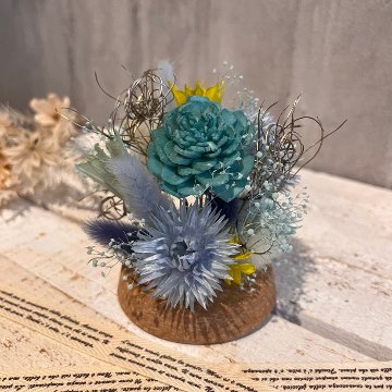 ドライフラワーガラスドーム　ブルー系の画像