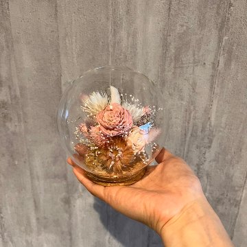 ドライフラワーガラスドーム　ピンク系の画像