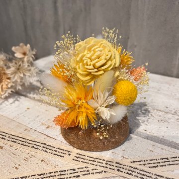 ドライフラワーガラスドーム　イエロー系の画像