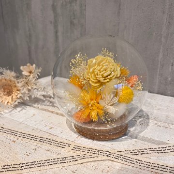 ドライフラワーガラスドーム　イエロー系の画像