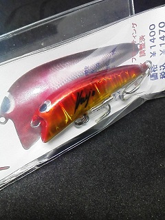 高知のマルモホビ～ ダンシングミノー 5cm 赤金の画像