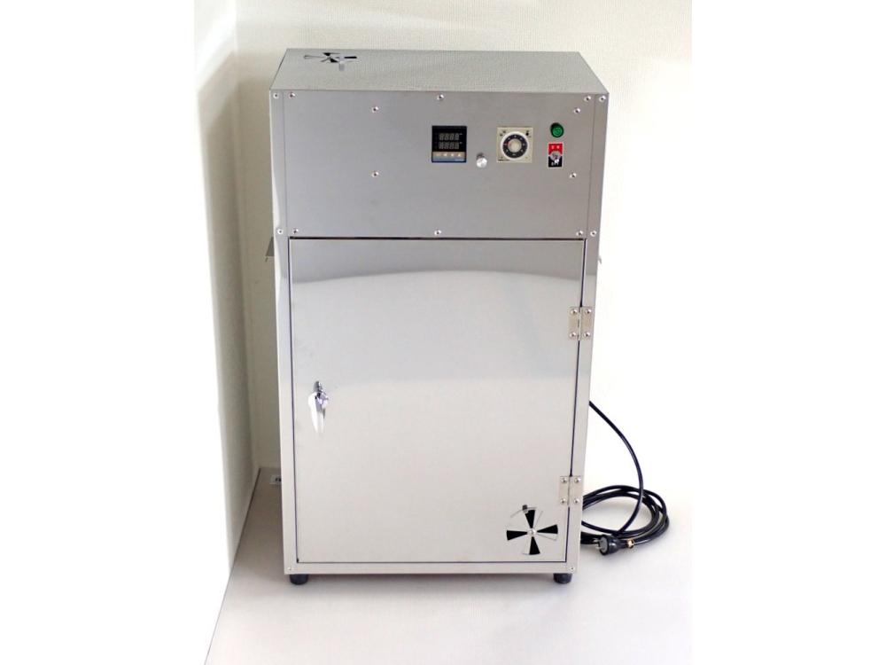 皮がパリッとしたスモークソーセージが作れる業務用小型スモーカーの画像