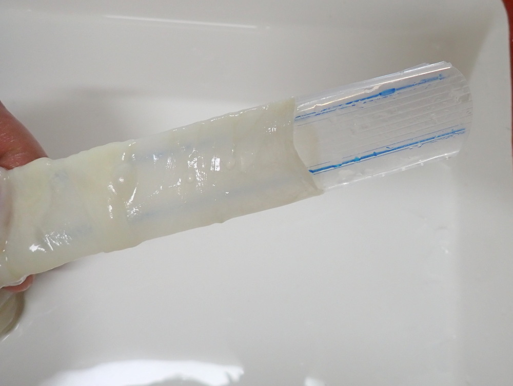 【単品豚腸】1本 直径32-34mm プラスチックガイドタイプ 長さ3m以上11m未満の画像