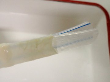 【単品豚腸】1本 直径32-34mm プラスチックガイドタイプ 長さ3m以上11m未満の画像