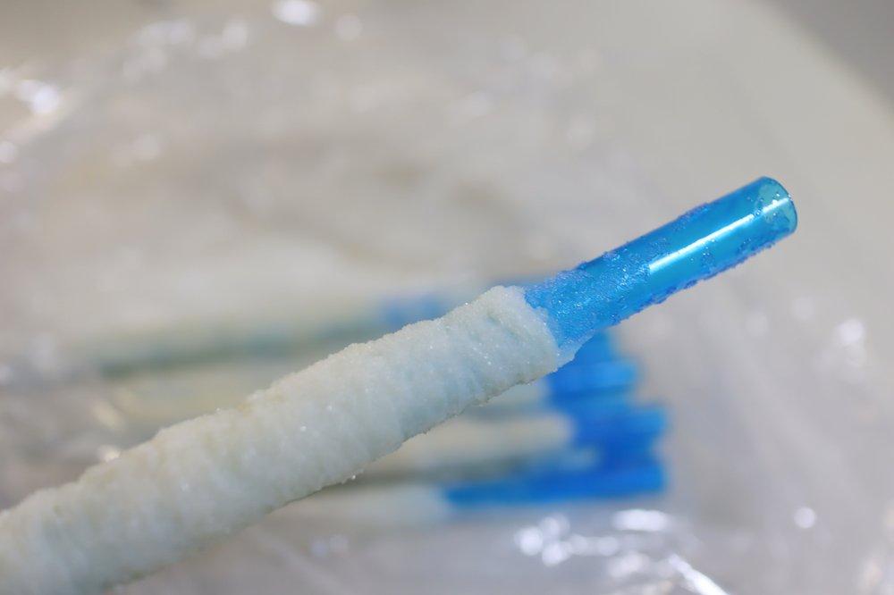 [業務用]【パイプ付き】天然羊腸（直径19〜21mm）１ハンク（約91m）の画像