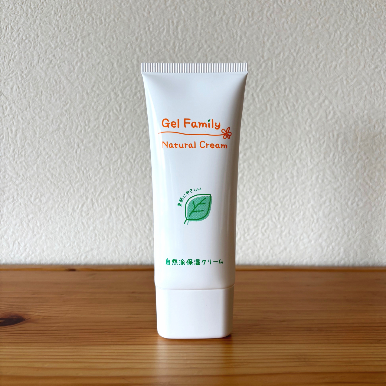 ゲルファミリーナチュラルクリーム　チューブ入り　100gの画像