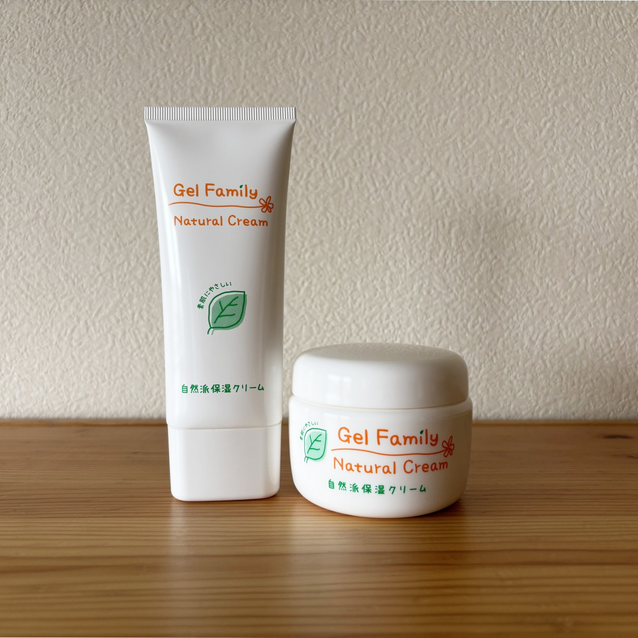 ゲルファミリーナチュラルクリーム　ボトル入り　150gの画像