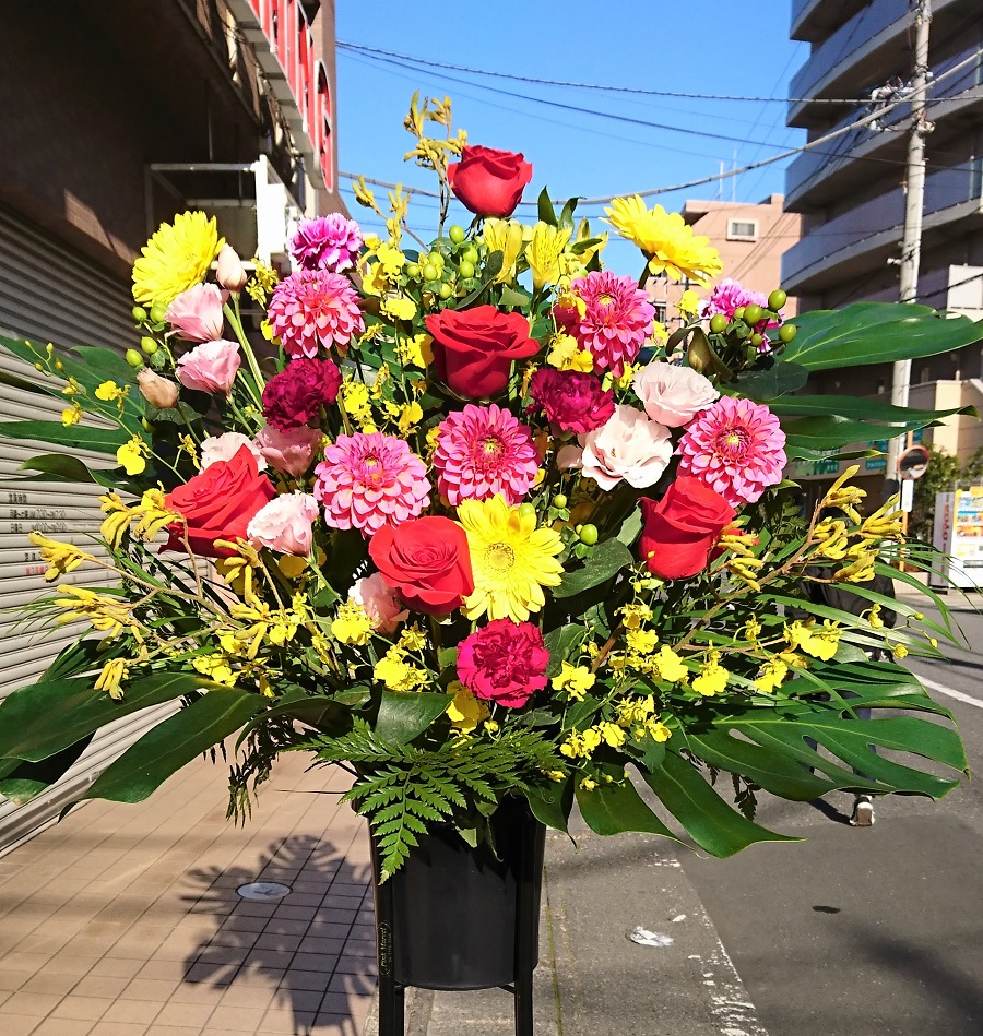 スタンド花１段　おまかせ（直接配達限定）の画像