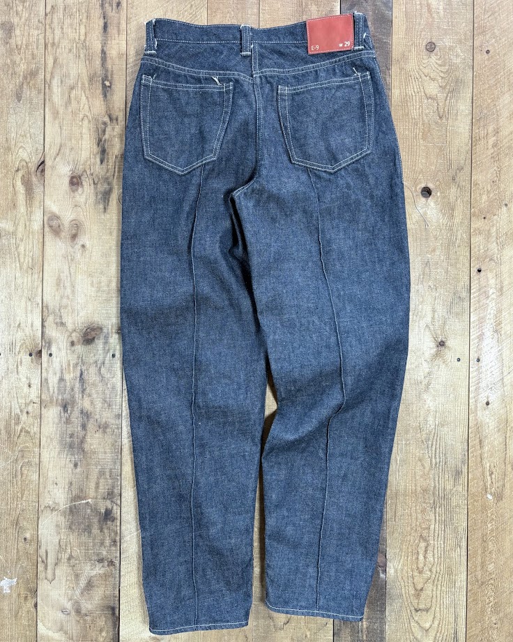 embers garment 【E-9】Center Pleated Jeansの画像