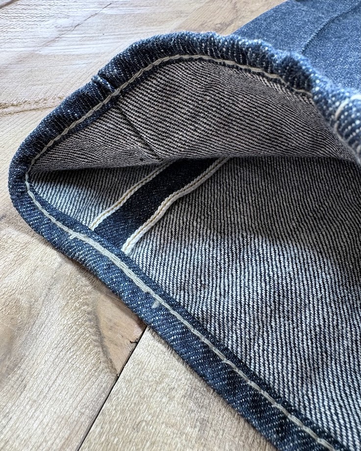 embers garment 【E-9】Center Pleated Jeansの画像