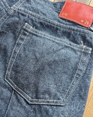 embers garment 【E-9】Center Pleated Jeansの画像