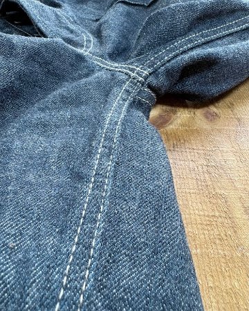 embers garment 【E-9】Center Pleated Jeansの画像