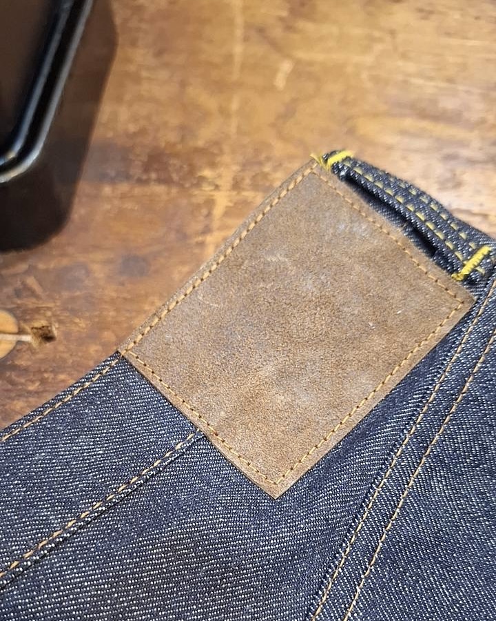 【SALONS】42TALON-JEANSストレートの画像