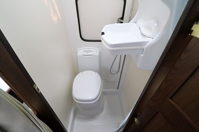 リバティ　トイレの使用の画像