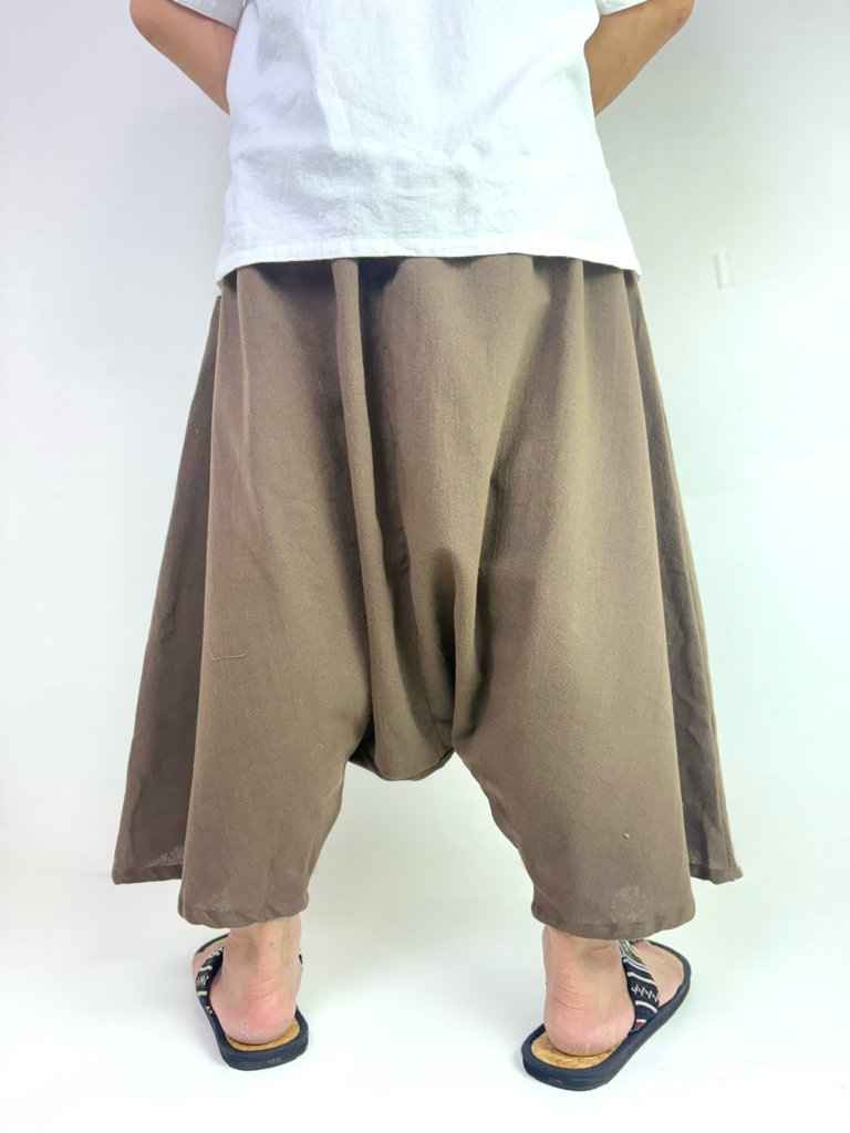 袴サルエルパンツ　ワイド　ビッグポケット　渦巻き　タイパンツ　ゆったり　男女兼用　2色の画像