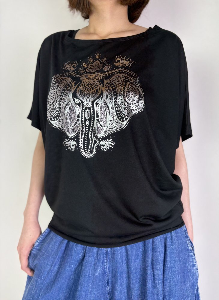 Tシャツ　ドルマン袖　夏　薄手　涼しい　ラメプリント　象柄の画像