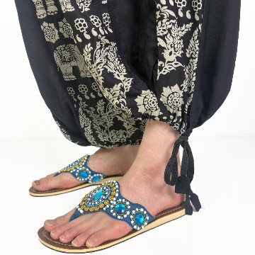2WAYシルエット　タイパンツ　アラジンパンツ　ワイドパンツ　男女兼用　曼荼羅　象　ブラックの画像