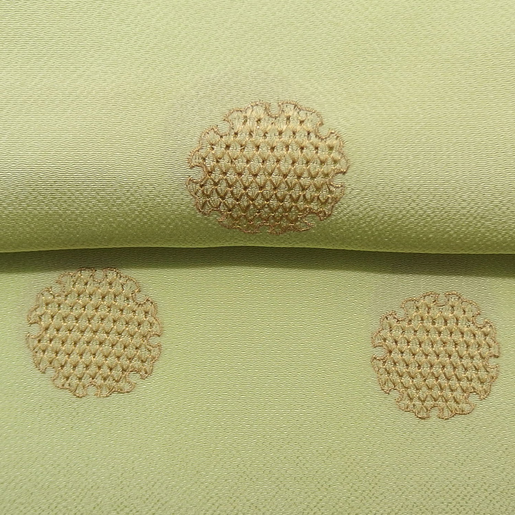 渡敬 帯揚げ 丹後ちりめん 若草色 金糸の雪輪文様 正装用 ＜即日発送可＞の画像