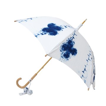 平敷慶彦(琉球藍染工房) 琉球藍染の日傘 「花（縦）」 白地に藍色の画像