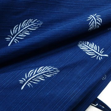 平敷慶彦(琉球藍染工房) 琉球藍染の日傘 「型羽」濃藍に白 の画像