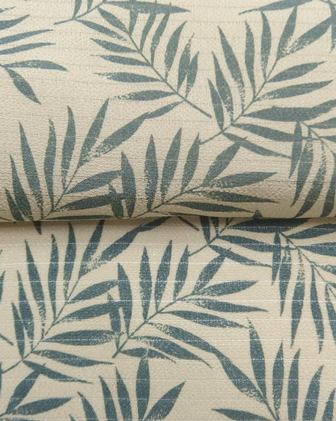 渡敬 絽縮緬木ノ葉友仙 夏帯揚げ 生成色 ＜即日発送可＞の画像