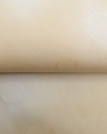 渡敬 紗水玉縫取ぼかし 夏帯揚げ 練色 ＜即日発送可＞の画像