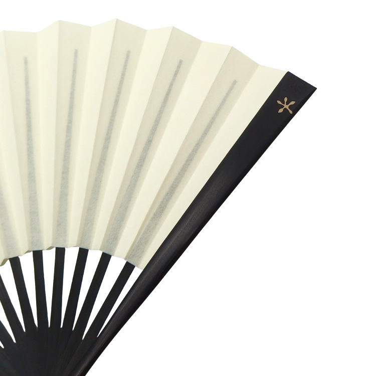 ＜4/1 21:00～発売＞橋爪玲子 漆絵の扇子 「百花・生成色」 黒染の竹(黒系)の画像