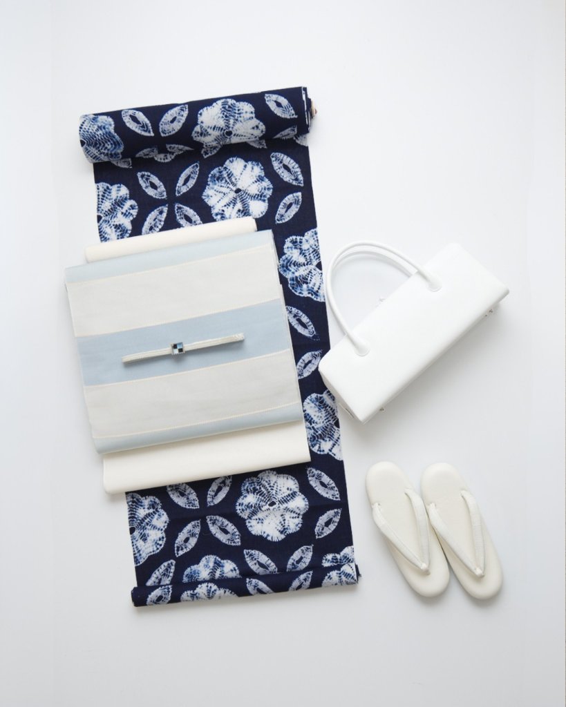 伝統工芸 有松絞 「七宝ボーロ花」 浴衣 藍色に白 着尺（綿生地）＜お仕立て代込＞の画像