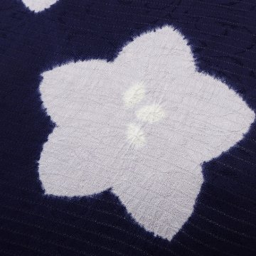 衿秀 夏帯揚げ 絽 唐草地紋染分桔梗 花紫 ＜即日発送可＞の画像