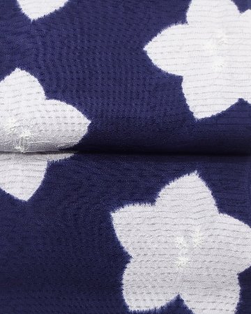 衿秀 夏帯揚げ 絽 唐草地紋染分桔梗 花紫 ＜即日発送可＞の画像